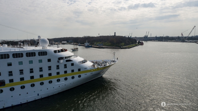 Hamburg na start. Port Gdańsk otworzył sezon wycieczkowy-GospodarkaMorska.pl
