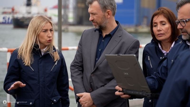 Port Gdynia chce wykorzystywać drony do badań portowych akwenów-GospodarkaMorska.pl