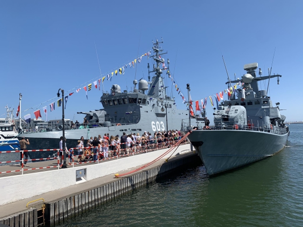 W Gdyni i Świnoujściu odbyły się pikniki wojskowe w ramach Święta Marynarki Wojennej [GALERIA]-GospodarkaMorska.pl