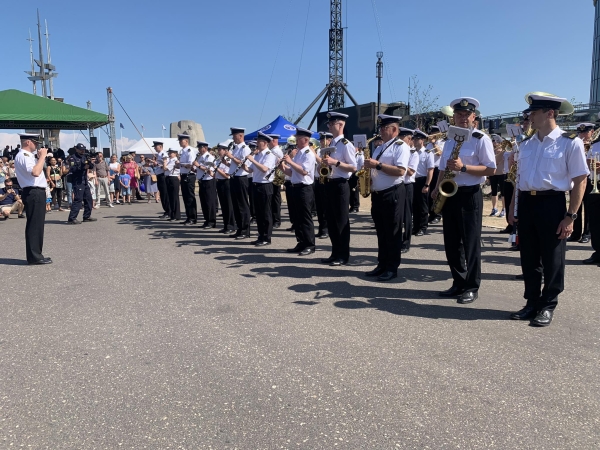 W Gdyni i Świnoujściu odbyły się pikniki wojskowe w ramach Święta Marynarki Wojennej [GALERIA]-GospodarkaMorska.pl