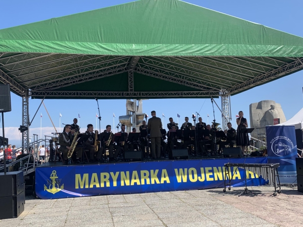 W Gdyni i Świnoujściu odbyły się pikniki wojskowe w ramach Święta Marynarki Wojennej [GALERIA]-GospodarkaMorska.pl
