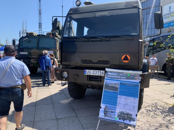 W Gdyni i Świnoujściu odbyły się pikniki wojskowe w ramach Święta Marynarki Wojennej [GALERIA]-GospodarkaMorska.pl