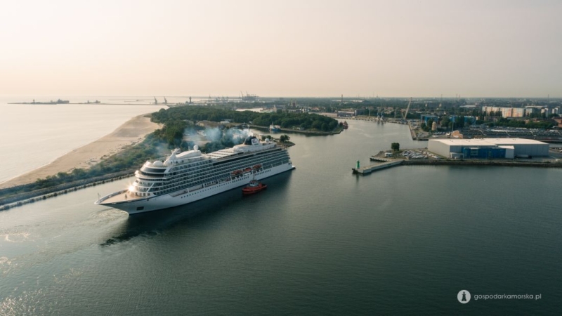 Sezon wycieczkowy w pełni. Viking Jupiter zawija do Portu Gdańsk [WIDEO]-GospodarkaMorska.pl