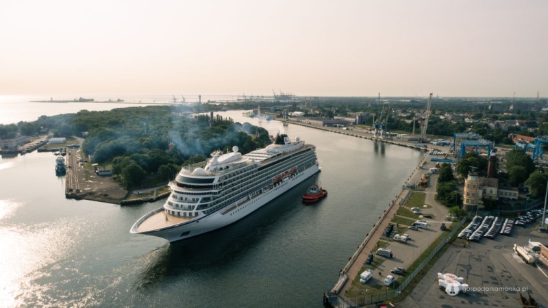 Sezon wycieczkowy w pełni. Viking Jupiter zawija do Portu Gdańsk [WIDEO]-GospodarkaMorska.pl