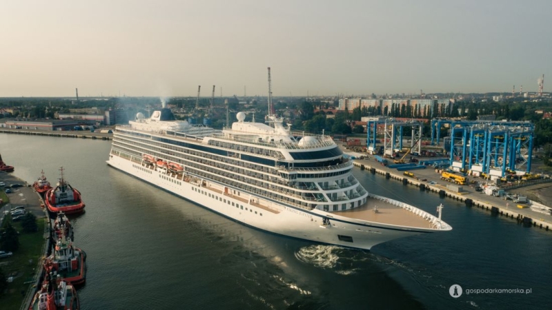 Sezon wycieczkowy w pełni. Viking Jupiter zawija do Portu Gdańsk [WIDEO]-GospodarkaMorska.pl
