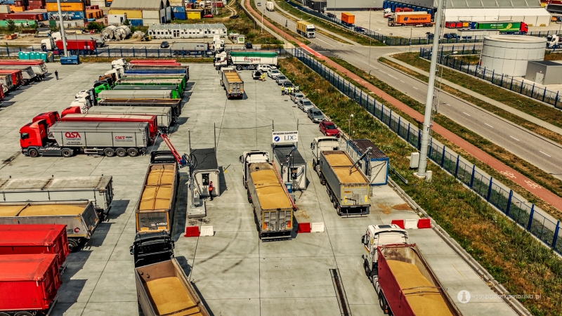 Nowe rakorafy J.S. Hamilton w Porcie Gdynia. Usprawnią badania zbóż-GospodarkaMorska.pl