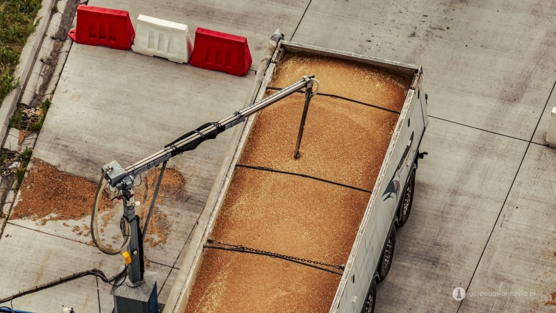 Nowe rakorafy J.S. Hamilton w Porcie Gdynia. Usprawnią badania zbóż-GospodarkaMorska.pl