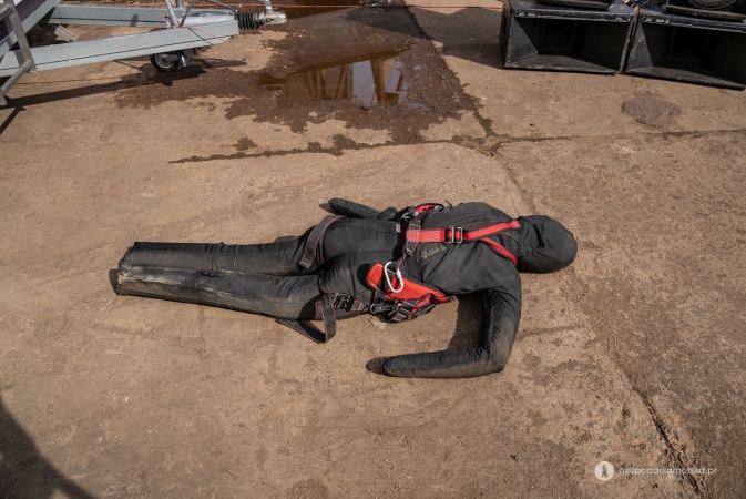 CRIST. Ćwiczyli ratowanie życia w zamkniętych przestrzeniach-GospodarkaMorska.pl