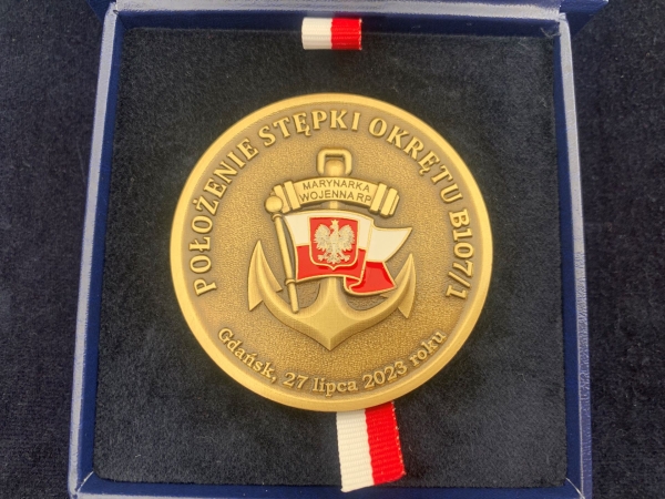 Położenie stępki pod pierwszego 