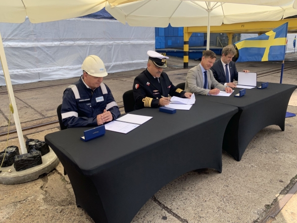 Położenie stępki pod pierwszego 