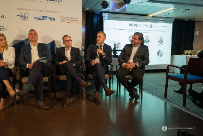 Rejs z GospodarkaMorska.pl, panel V: stocznie potrzebują portów, porty stoczni, a wszyscy razem edukacji [RELACJA] -GospodarkaMorska.pl