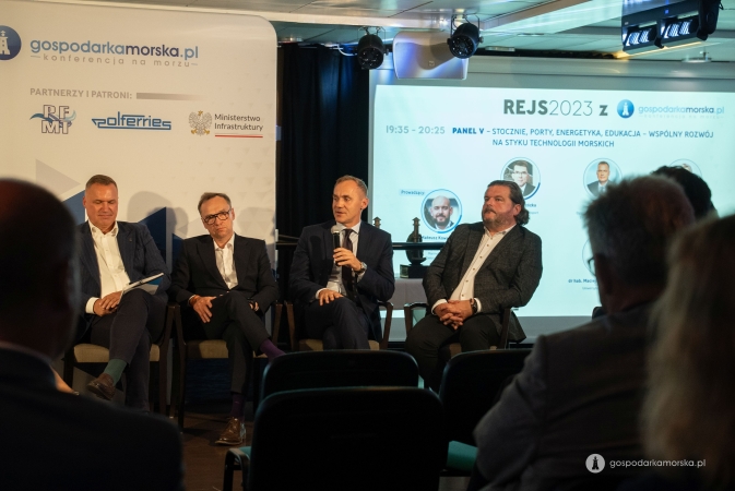 Rejs z GospodarkaMorska.pl, panel V: stocznie potrzebują portów, porty stoczni, a wszyscy razem edukacji [RELACJA] -GospodarkaMorska.pl