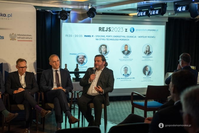Rejs z GospodarkaMorska.pl, panel V: stocznie potrzebują portów, porty stoczni, a wszyscy razem edukacji [RELACJA] -GospodarkaMorska.pl