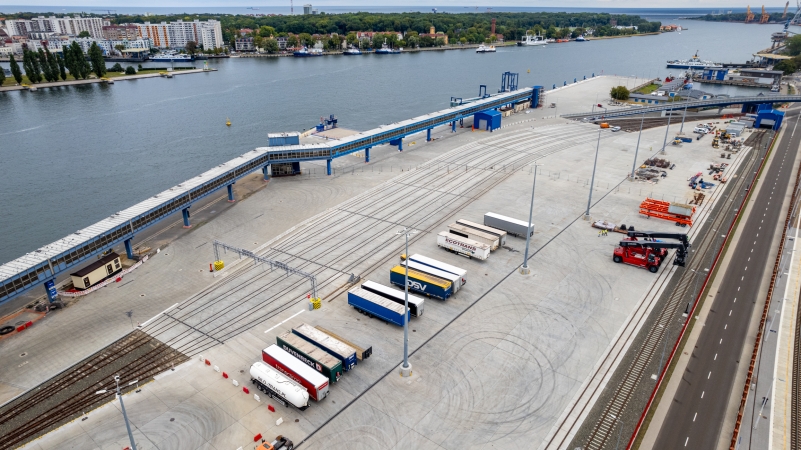 Koniec prac na terminalu promowym w Świnoujściu-GospodarkaMorska.pl