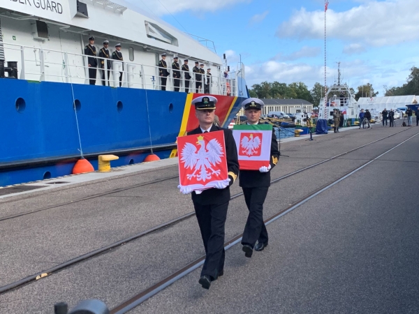 Chrzest patrolowca SG-301. Gen. Józef Haller rozpoczyna służbę w Morskim Oddziale Straży Granicznej-GospodarkaMorska.pl