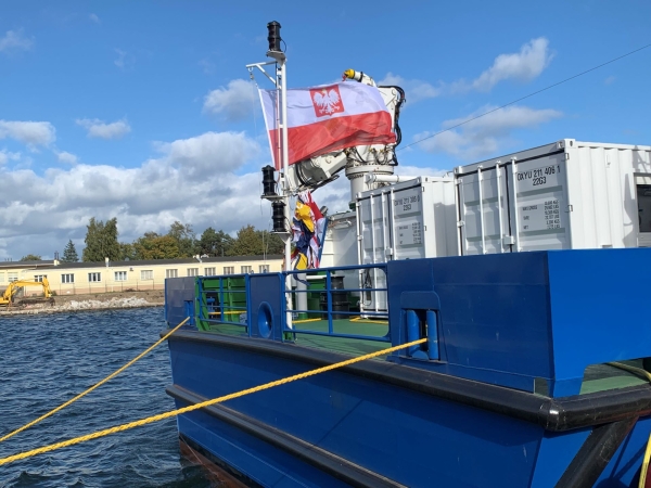 Chrzest patrolowca SG-301. Gen. Józef Haller rozpoczyna służbę w Morskim Oddziale Straży Granicznej-GospodarkaMorska.pl