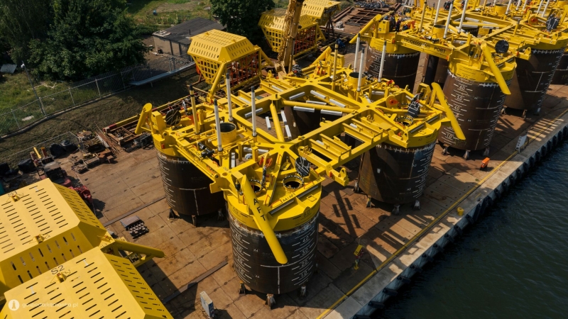 Mostostal Pomorze. 5 podwodnych konstrukcji na pole gazowe popłynęło do Norwegii-GospodarkaMorska.pl