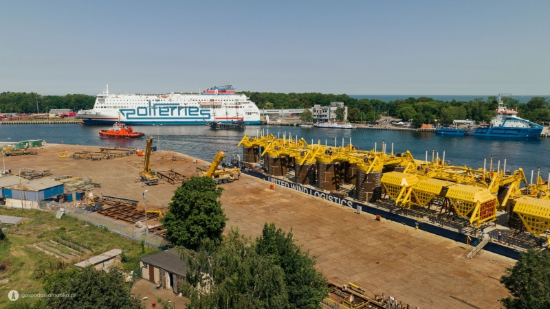 Mostostal Pomorze. 5 podwodnych konstrukcji na pole gazowe popłynęło do Norwegii-GospodarkaMorska.pl