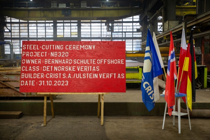CRIST. Palenie blach na kolejny offshorowiec-GospodarkaMorska.pl