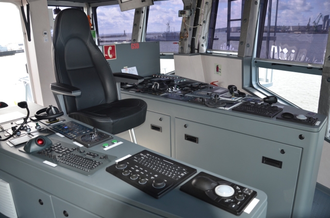 Konie pociągowe polskiej Marynarki Wojennej. Nowoczesne holowniki proj. B860-GospodarkaMorska.pl