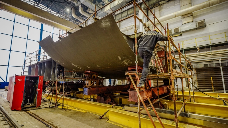 Jak powstaje „Miecznik”? Widzieliśmy budowę przyszłego ORP Wicher na 5 minut przed położeniem stępki-GospodarkaMorska.pl