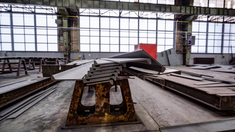 Jak powstaje „Miecznik”? Widzieliśmy budowę przyszłego ORP Wicher na 5 minut przed położeniem stępki-GospodarkaMorska.pl