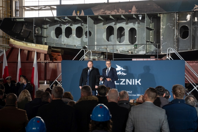 „Miecznik” programem ponad podziałami. Położenie stępki pod przyszły ORP Wicher w PGZ Stocznia Wojenna-GospodarkaMorska.pl