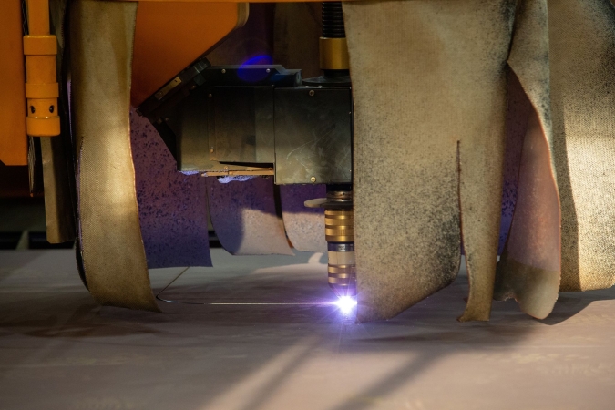 CRIST. Cięcie stali i położenie stępki pod dwa offshorowce-GospodarkaMorska.pl