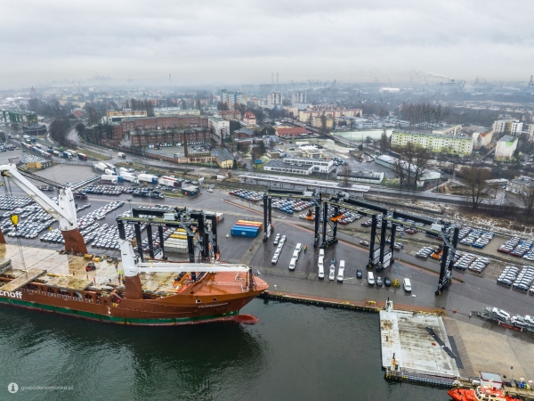 Suwnice popłyną z Gdańska do Portu Houston-GospodarkaMorska.pl