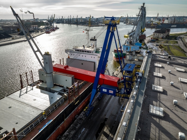 Port Gdańsk: trwa załadunek polskiego cukru-GospodarkaMorska.pl