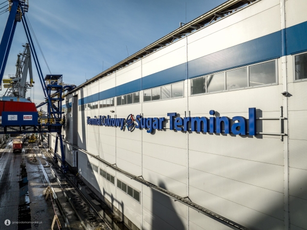 Port Gdańsk: trwa załadunek polskiego cukru-GospodarkaMorska.pl
