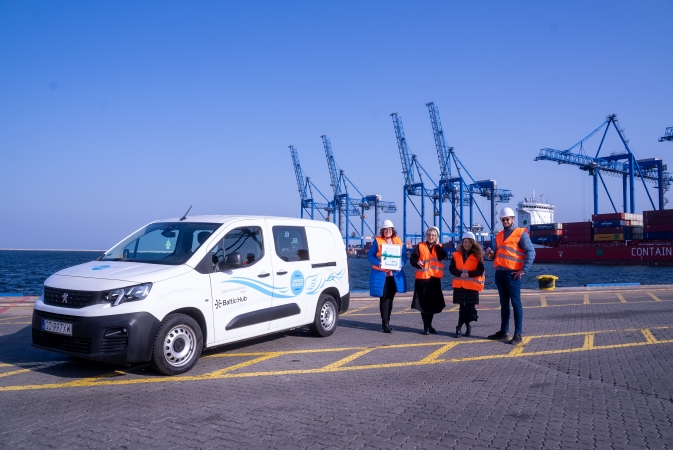 Baltic Hub przekazuje samochód dla dzieci z hospicjum-GospodarkaMorska.pl