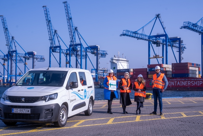 Baltic Hub przekazuje samochód dla dzieci z hospicjum-GospodarkaMorska.pl