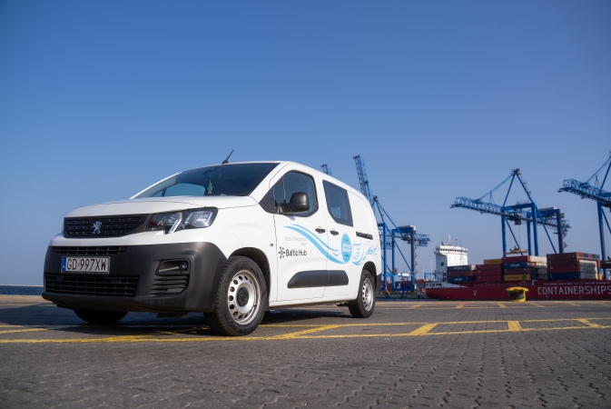 Baltic Hub przekazuje samochód dla dzieci z hospicjum-GospodarkaMorska.pl