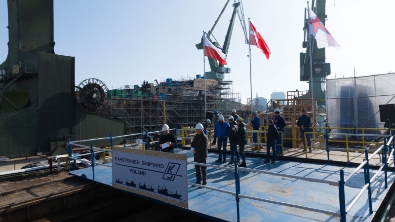 Kolejne wodowanie w Gdańsku. To drugi statek budowany przez Karstensena, który zjechał z pochylni-GospodarkaMorska.pl