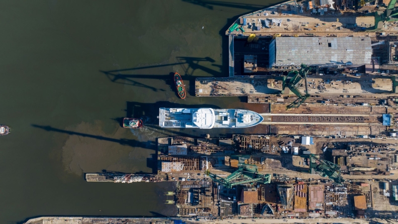 Kolejne wodowanie w Gdańsku. To drugi statek budowany przez Karstensena, który zjechał z pochylni-GospodarkaMorska.pl