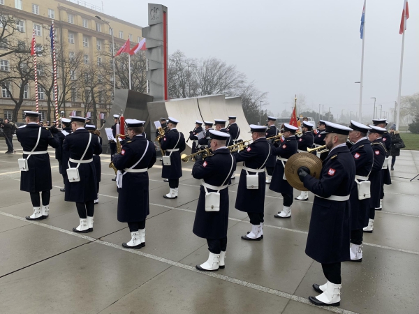 Marynarka Wojenna uczciła w Gdyni 25. rocznicę wstąpienia Polski do NATO-GospodarkaMorska.pl