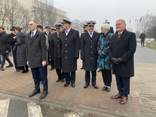 Marynarka Wojenna uczciła w Gdyni 25. rocznicę wstąpienia Polski do NATO-GospodarkaMorska.pl