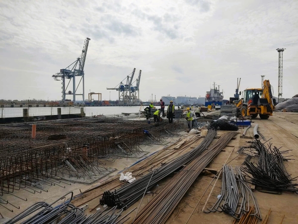 Kolejne metry nabrzeży w Szczecinie gotowe-GospodarkaMorska.pl