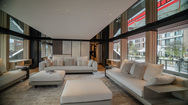 Subtelny i majestatyczny. Superjacht EXTRA TIME ochrzczony w Gdańsku-GospodarkaMorska.pl