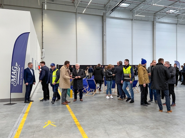 Logistyka i hokej pod jednym dachem. Nowy Magazyn MAG w Gdańsku otwarty-GospodarkaMorska.pl