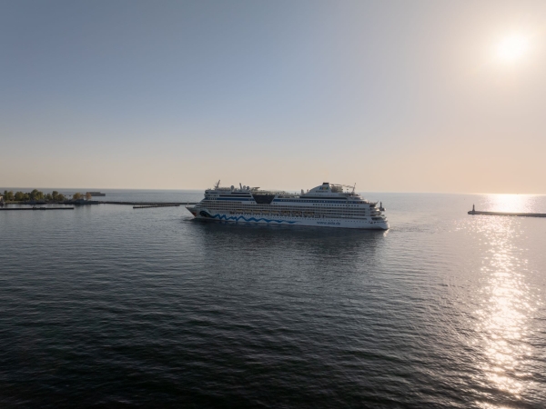 AIDAdiva rozpoczyna sezon wycieczkowy w Porcie Gdynia-GospodarkaMorska.pl