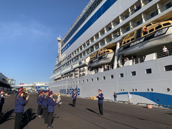 AIDAdiva rozpoczyna sezon wycieczkowy w Porcie Gdynia-GospodarkaMorska.pl