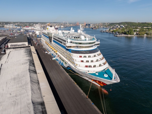 AIDAdiva rozpoczyna sezon wycieczkowy w Porcie Gdynia-GospodarkaMorska.pl