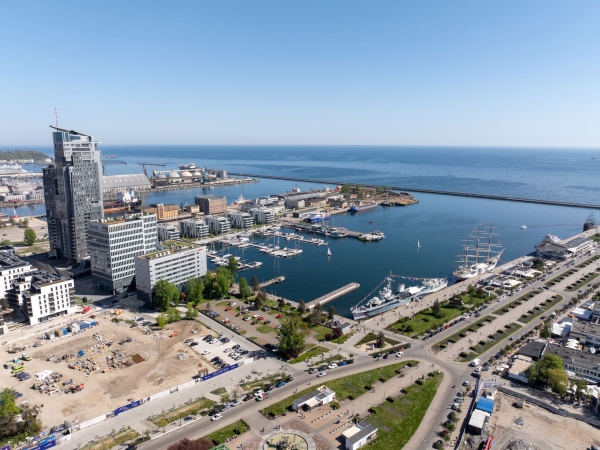 Sezon żeglarski w Gdyni oficjalnie otwarty. Regaty w Marina Yacht Park-GospodarkaMorska.pl