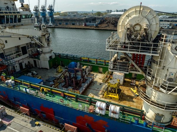 Grunt to zbadać dno. Trwa kampania geotechniczna dla projektu Baltica 1 [wideo]-GospodarkaMorska.pl