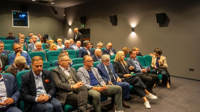 Zjazd Polskiego Forum Technologii Morskich. Podsumowanie 2023 roku i wizyta w stoczni Nauta-GospodarkaMorska.pl