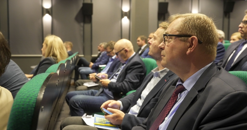 Zjazd Polskiego Forum Technologii Morskich. Podsumowanie 2023 roku i wizyta w stoczni Nauta-GospodarkaMorska.pl