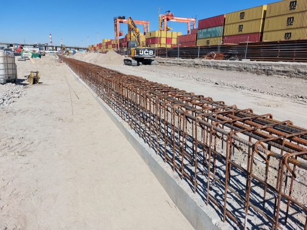 Postępuje modernizacja Nabrzeża Helskiego-GospodarkaMorska.pl