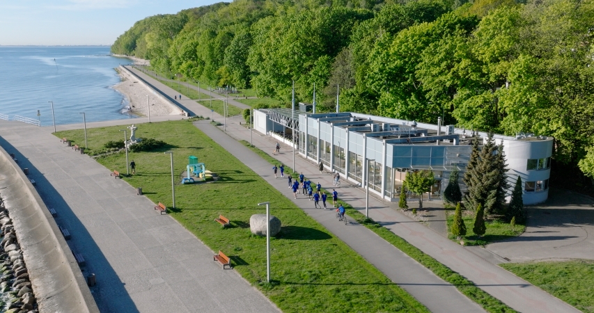 Codzienny półmaraton do stoczni Crist dla rekordu i pomocy-GospodarkaMorska.pl